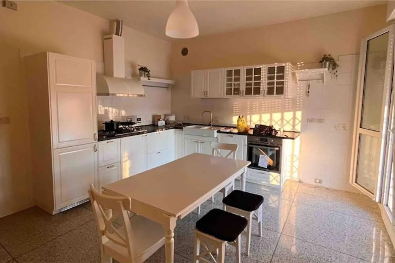Camere In Appartamento Condiviso Vista San Luca location