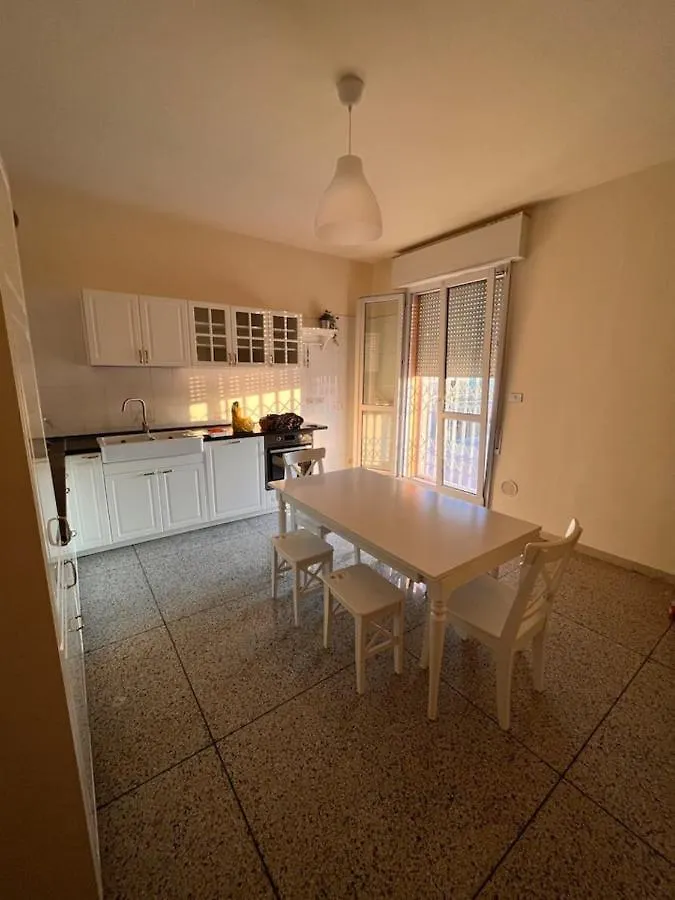 Camere In Appartamento Condiviso Vista San Luca Bologna Bed & Breakfast
