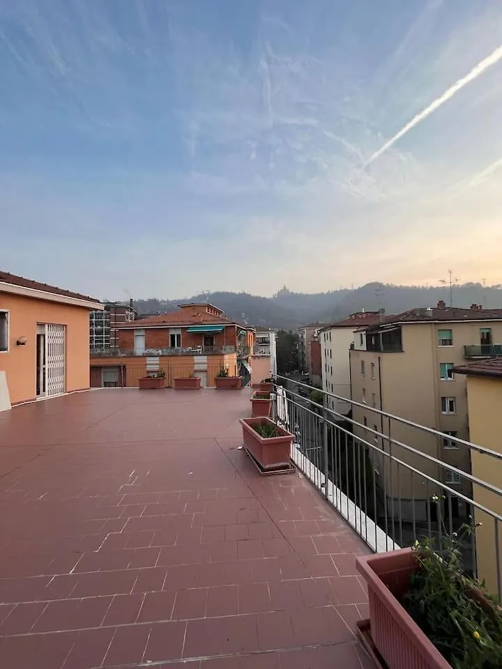 Camere In Appartamento Condiviso Vista San Luca Bologna Italy